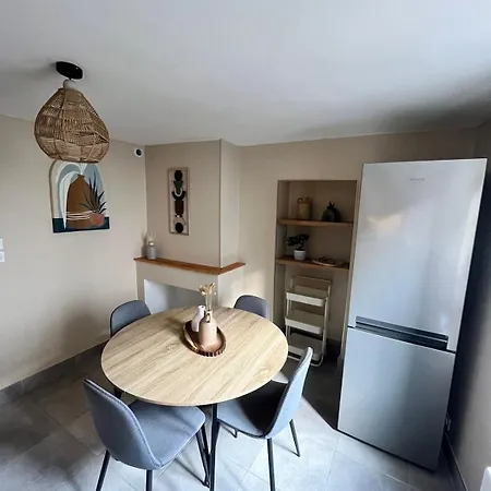 아파트 Renove Et Confortable Idealement Situe