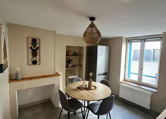 Appartement Rénové Et Cosy Idéalement Situé